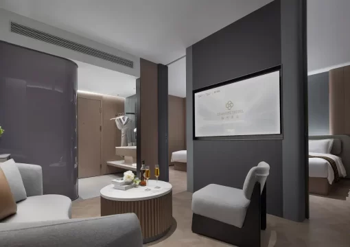 Grui’s Happy Family Room