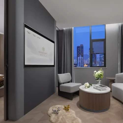 Grui’s Happy Family Room